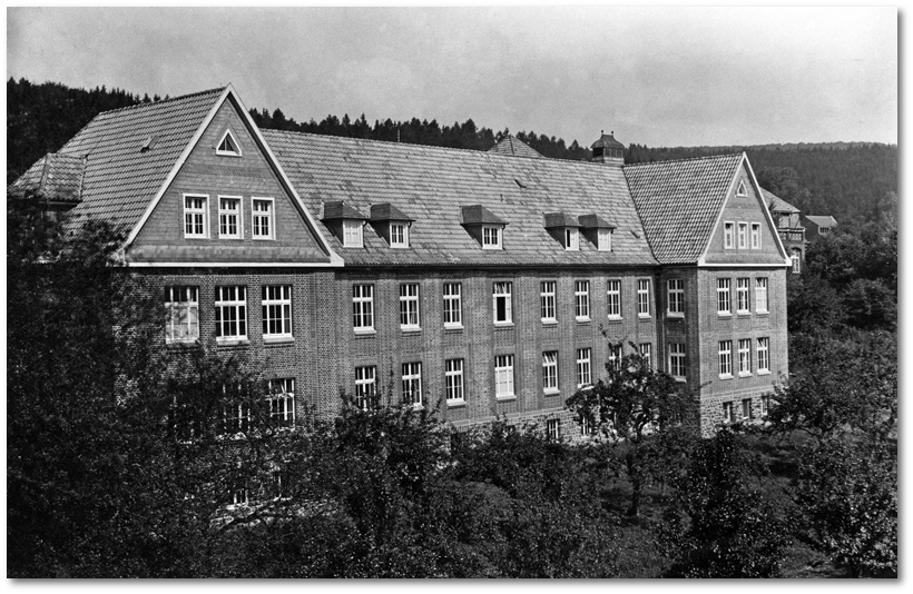 Stolpersteine Gelsenkirchen - In diesem unscheinbaren Gebäude wurden im NS Kinder ermordet