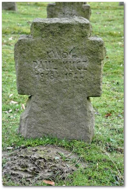 Grab von Paul Kusz auf dem Ehrenfeld der Kriegs- und Bombenopfer des Dortmunder Hauptfriedhofs
