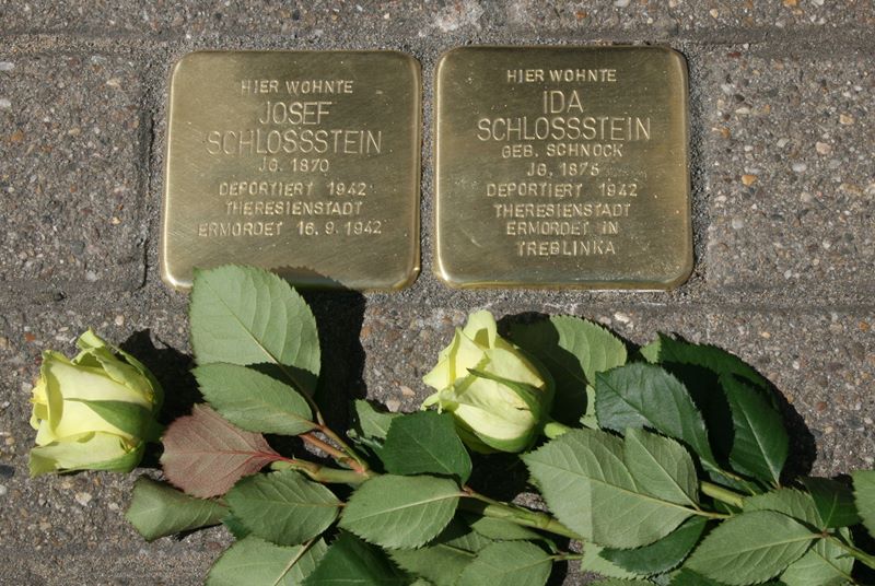 Stolpersteine für Ehepaar Josef u. Ida Schlossstein in Gelsenkirchen