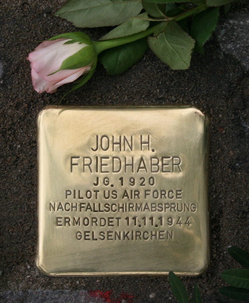 Stolpersteine Gelsenkirchen - US-Pilot John H. Friedhaber