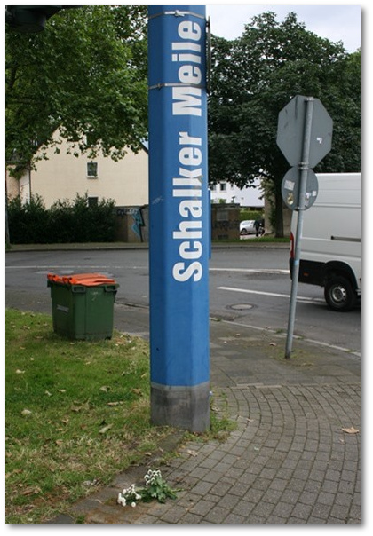 Stolpersteine Gelsenkirchen. Karl Schnebergs Name ist auf die Schalker Meile zurckgekehrt