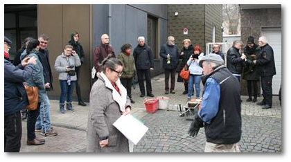 Der als gemeinntzig anerkannte Verein Gelsenzentrum e.V. setzt seit 14 Jahren Gunter Demnigs Stolperstein-Projekt in Gelsenkirchen um.