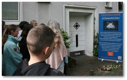Stolpersteinverlegung Wieselmann in Gelsenkirchen mit der Gesamtschule Buer-Mitte