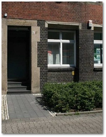  Von-Der-Recke-Strasse 9 im Juli 2013, hier sollen Stolpersteine an das Ehepaar Hirsch erinnern